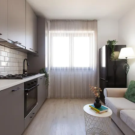 Ivory - Modern Minimalist Bucarest