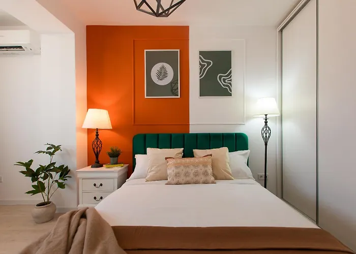 Ivory - Modern Minimalist Apartament Bucureşti