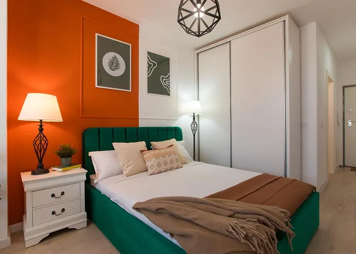 Ivory - Modern Minimalist Apartament