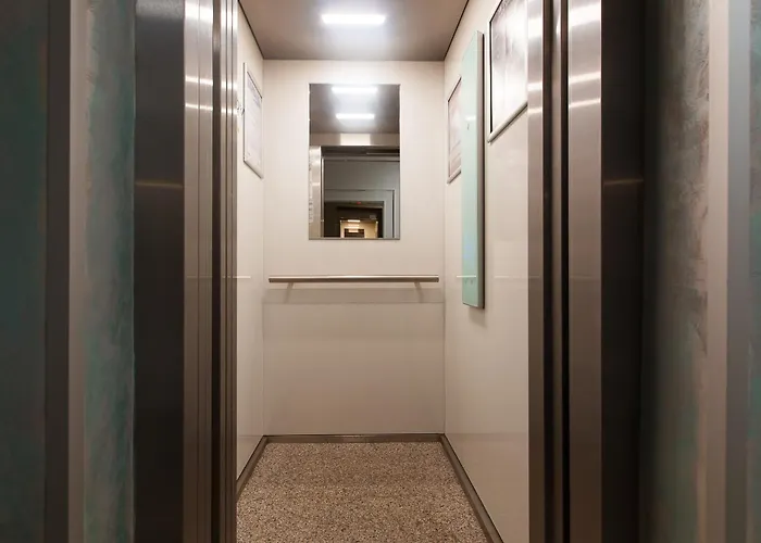 Ivory - Modern Minimalist Apartament
