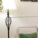 Ivory - Modern Minimalist *